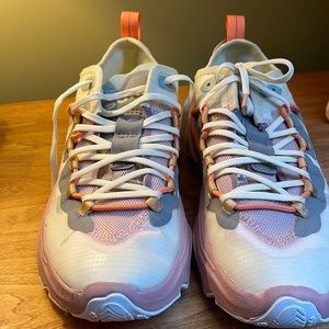 Sorel terrain sneaker worn once